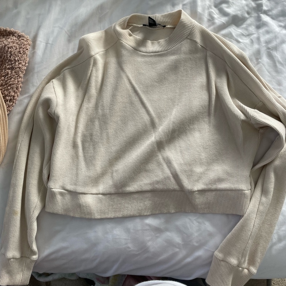 Cropped Light Sweater